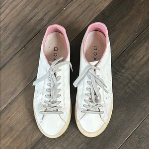 D.A.T.E. Trendy White and Pink Women's Sneakers SZ 9.5
